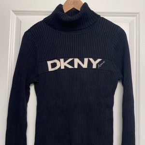 Vintage DKNY active turtleneck sweater